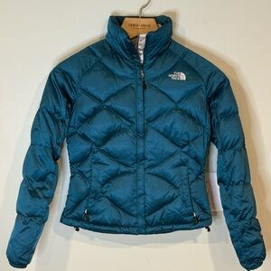 The North Face Women's Teal 550 Puffer Jacket